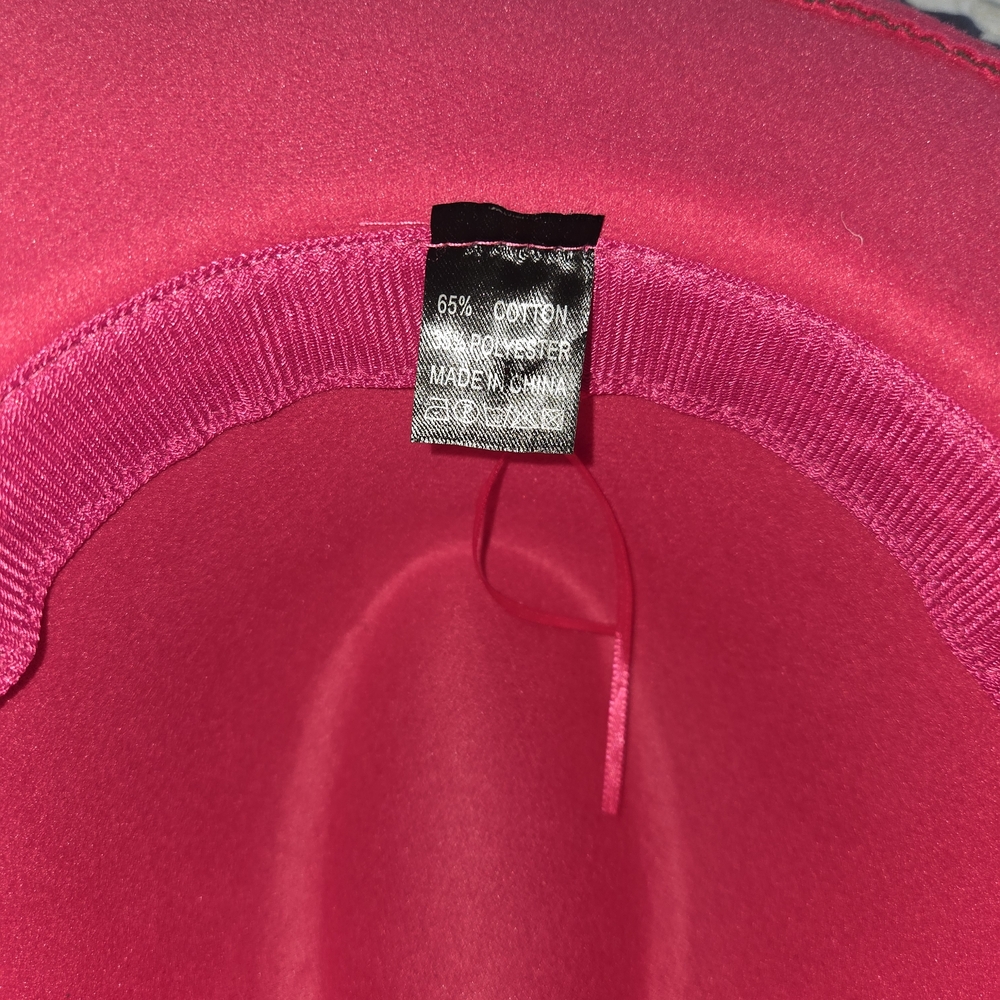 Elegant Pink Fedora with Gold Chain Accent - Picture 4 of 4